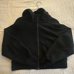 Lululemon Cropped Scuba